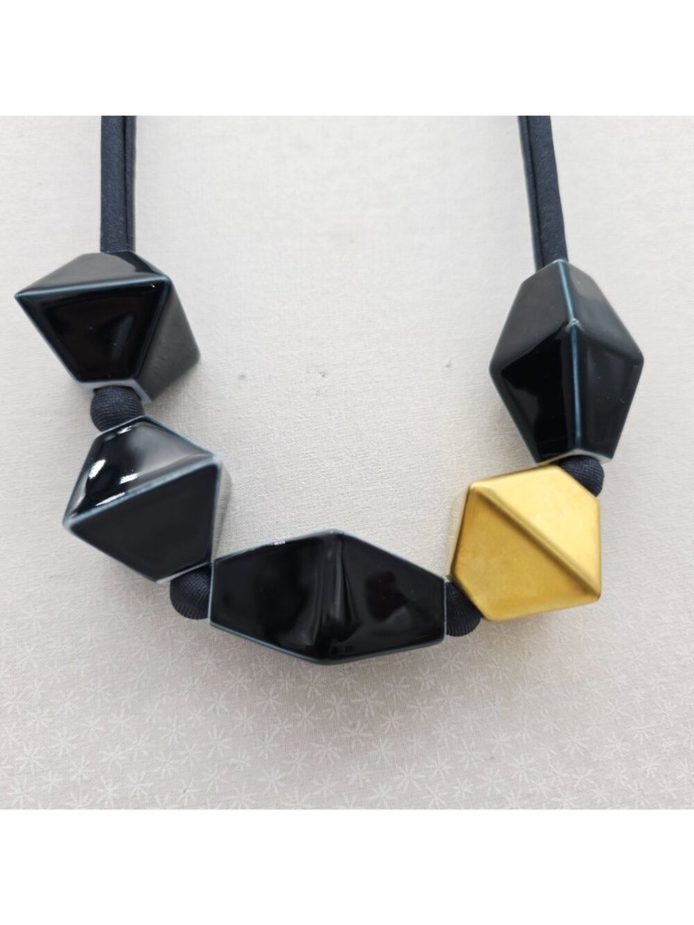 Bernardaud Geometric Black & Gold Porcelain Necklace Signed Iris Cofta 19" - Picture 2 of 6